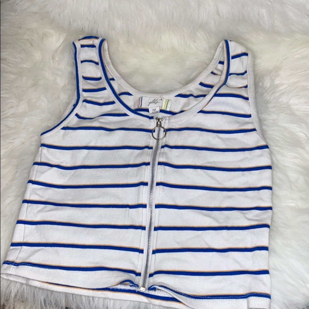 Circle Zipper Crop Top